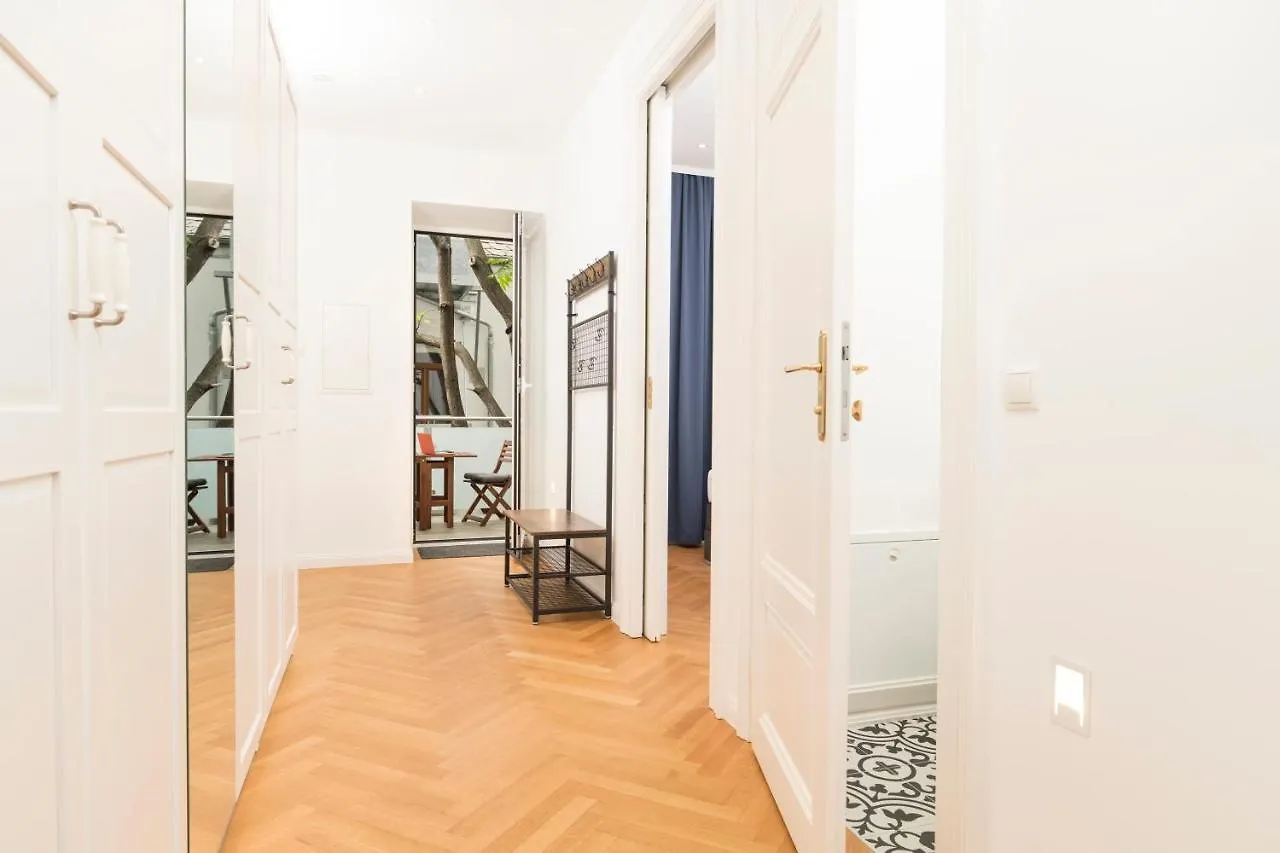 Parkview Alsergrund Vienna Apartment
